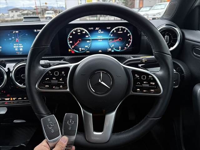 MERCEDES BENZ MERCEDES BENZ A class 2021