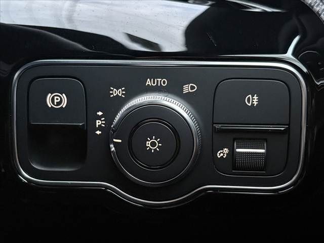 MERCEDES BENZ MERCEDES BENZ A class 2021