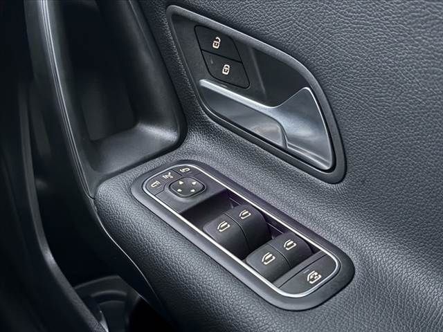 MERCEDES BENZ MERCEDES BENZ A class 2021