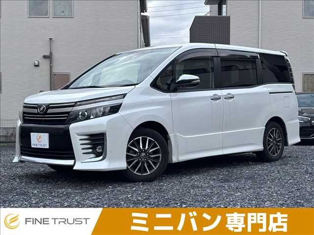 TOYOTA VOXY 2016