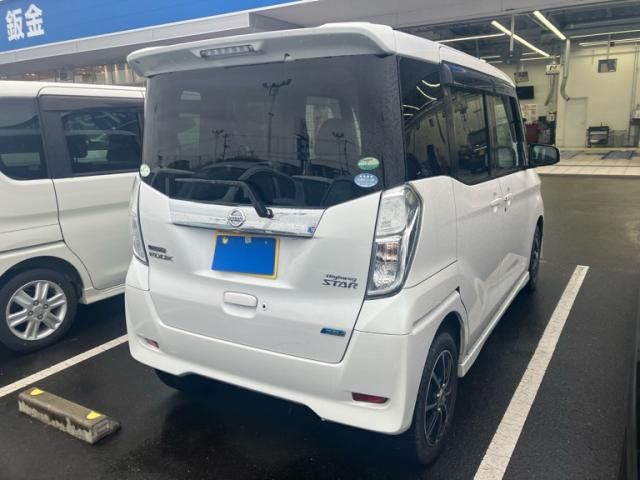 NISSAN DAYZ ROOX 2015