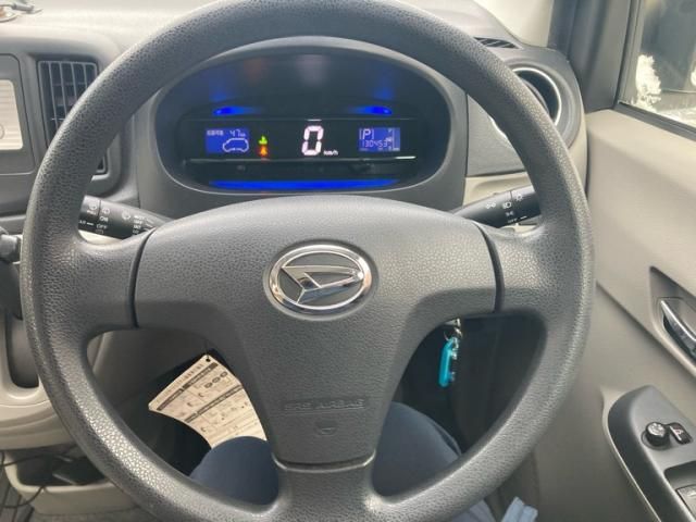 DAIHATSU MIRA e:S 4WD 2013