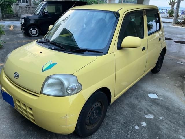 DAIHATSU ESSE 2011