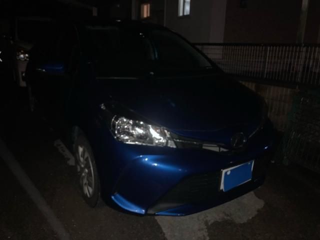 TOYOTA VITZ 2015