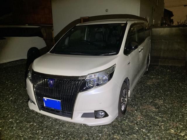 TOYOTA ESQUIRE HYBRID 2016