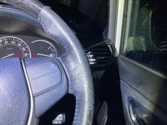 TOYOTA ESQUIRE HYBRID 2016