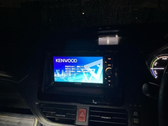 TOYOTA ESQUIRE HYBRID 2016