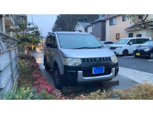 MITSUBISHI DELICA D:5 4WD 2008