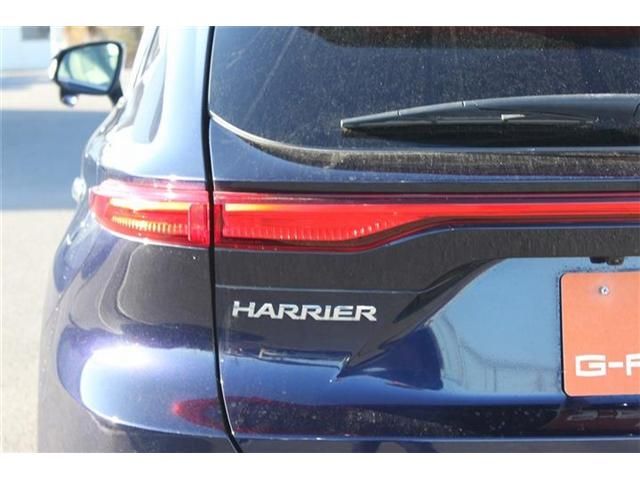 TOYOTA HARRIER HYBRID 2020