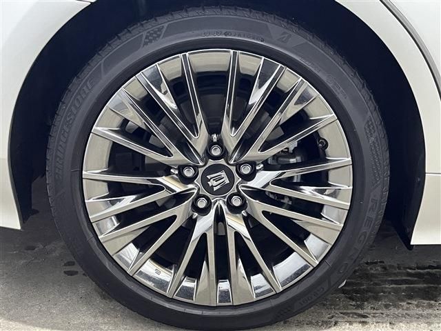 TOYOTA CROWN sedan hybrid 4WD 2019