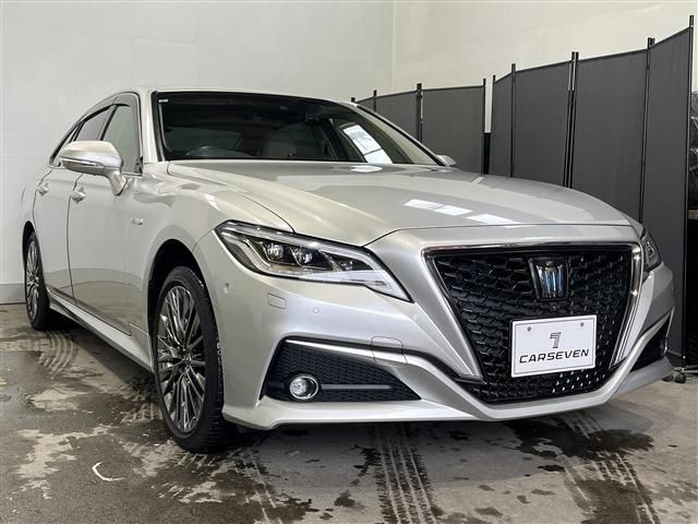 TOYOTA CROWN sedan hybrid 4WD 2019