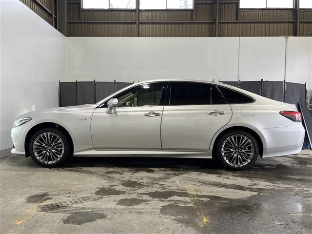 TOYOTA CROWN sedan hybrid 4WD 2019