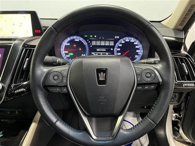 TOYOTA CROWN sedan hybrid 4WD 2019