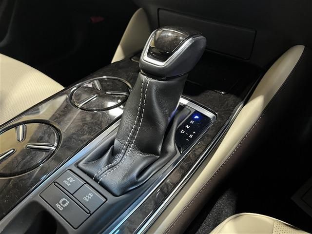 TOYOTA CROWN sedan hybrid 4WD 2019