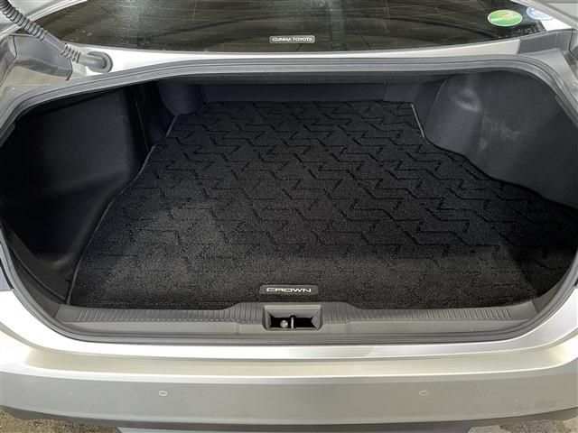 TOYOTA CROWN sedan hybrid 4WD 2019