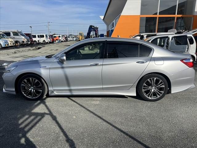 HONDA ACCORD HYBRID 2015