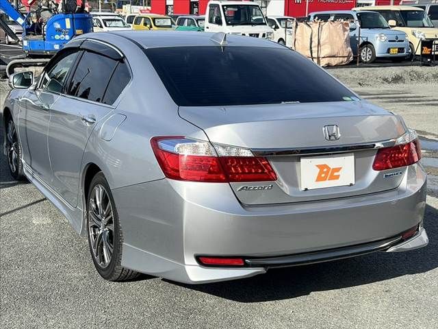 HONDA ACCORD HYBRID 2015