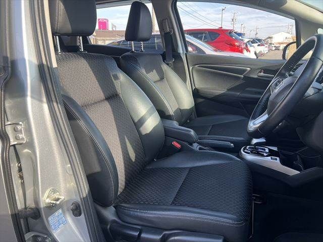 HONDA FIT HYBRID 2017