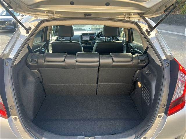 HONDA FIT HYBRID 2017