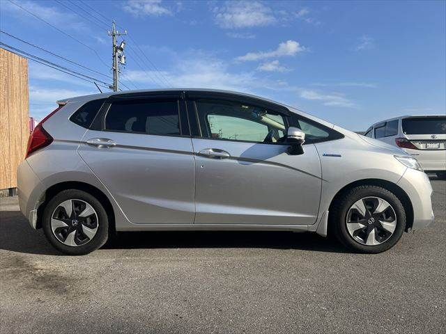 HONDA FIT HYBRID 2017