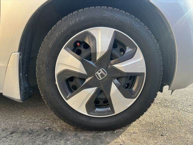 HONDA FIT HYBRID 2017