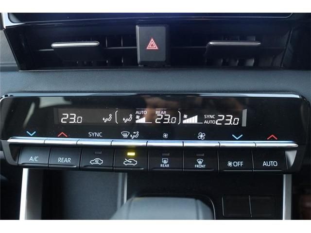 TOYOTA VOXY HYBRID 2025