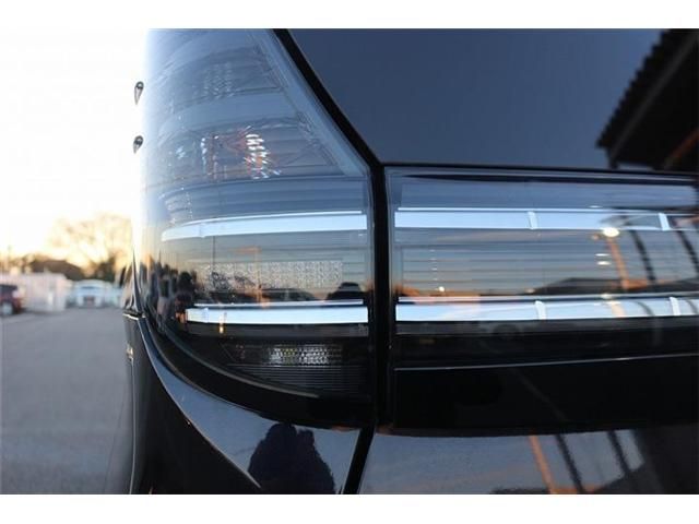 TOYOTA VOXY HYBRID 2025