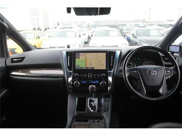 TOYOTA ALPHARD hybrid 4WD 2020