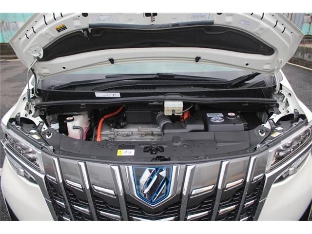 TOYOTA ALPHARD hybrid 4WD 2020