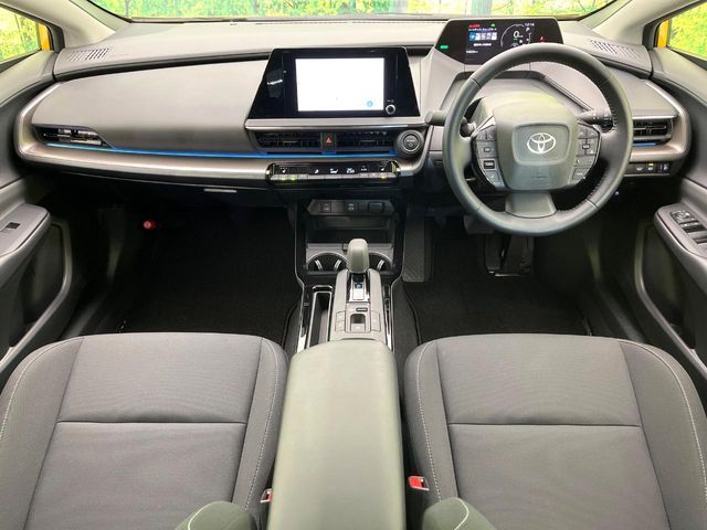 TOYOTA PRIUS 4WD 2024