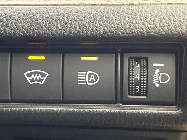 TOYOTA PRIUS 4WD 2024