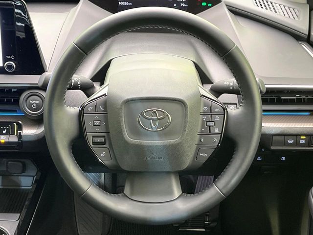 TOYOTA PRIUS 4WD 2024