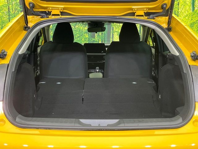 TOYOTA PRIUS 4WD 2024