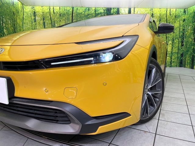 TOYOTA PRIUS 4WD 2024