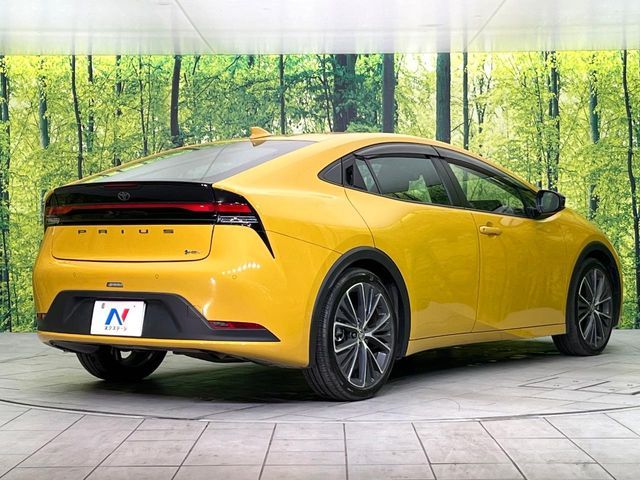 TOYOTA PRIUS 4WD 2024