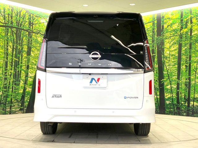 NISSAN SERENA  WG 2024