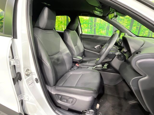 TOYOTA YARIS CROSS HYBRID 2025