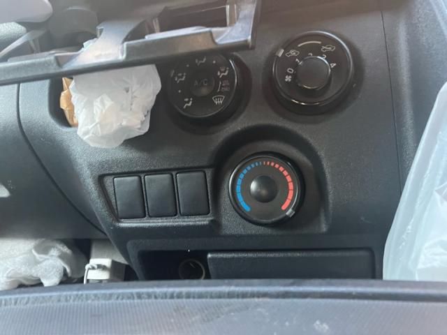 TOYOTA REGIUSACE van 4WD 2014