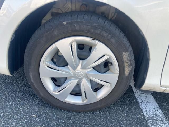 TOYOTA SIENTA HYBRID 2019