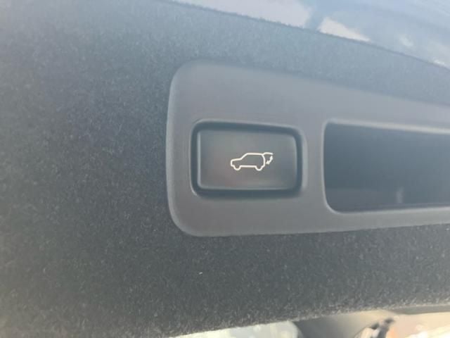 TOYOTA HARRIER 2WD 2016