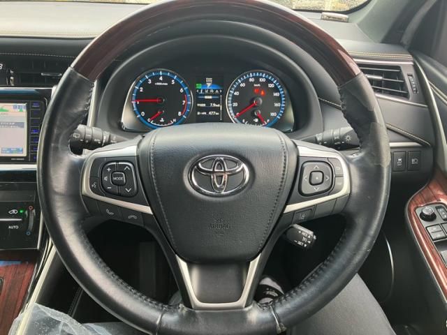 TOYOTA HARRIER 2WD 2016
