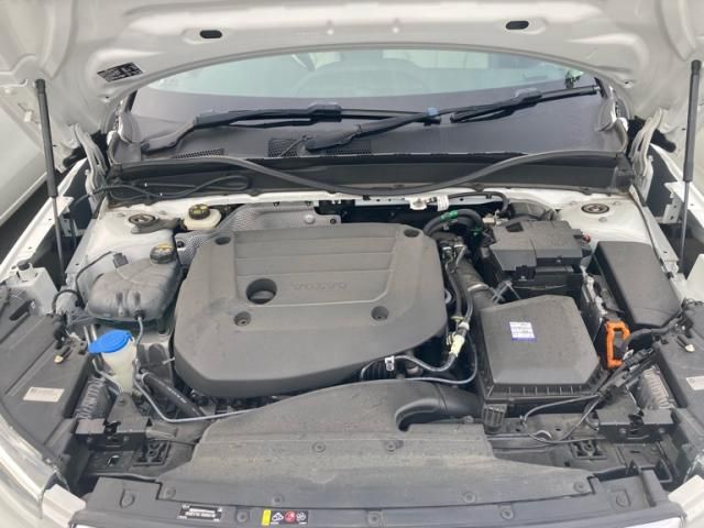 VOLVO VOLVO XC40 2021