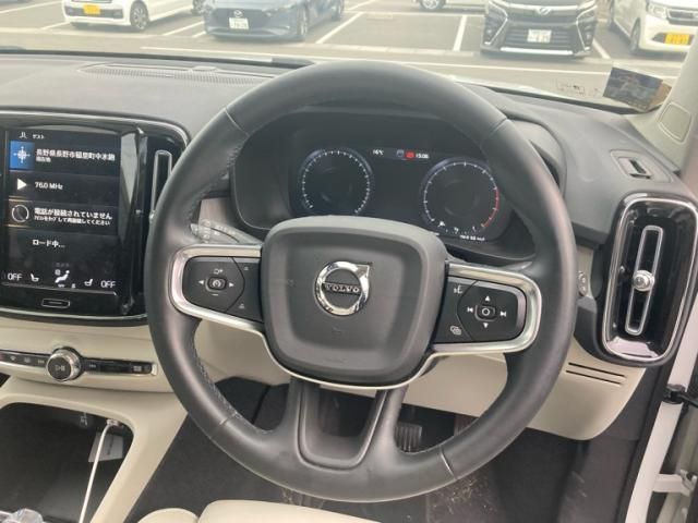 VOLVO VOLVO XC40 2021