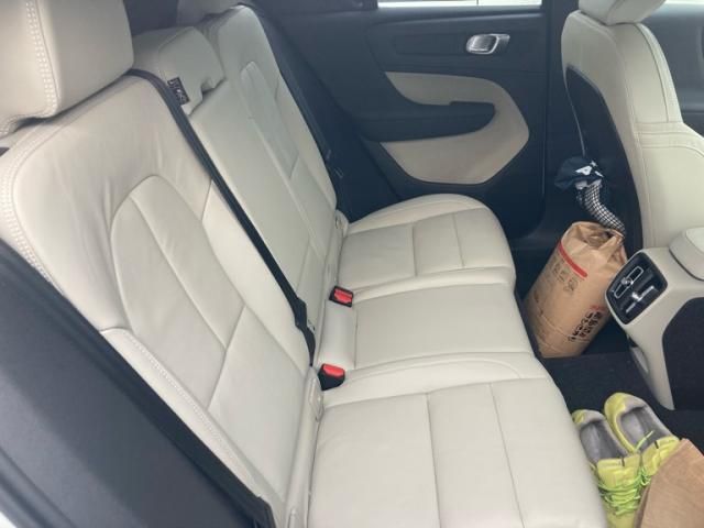 VOLVO VOLVO XC40 2021