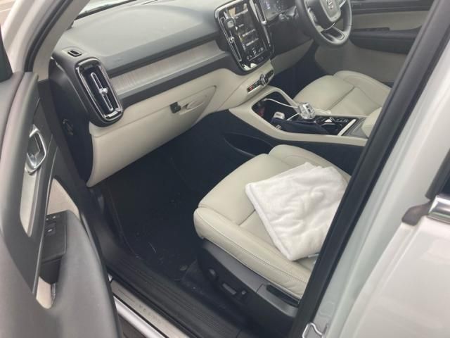 VOLVO VOLVO XC40 2021