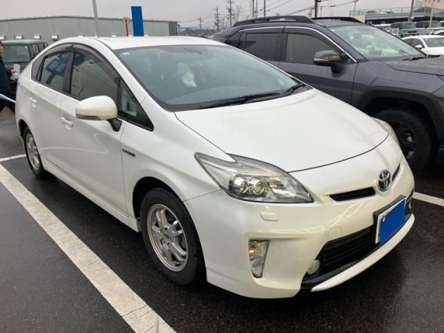 TOYOTA PRIUS 2015