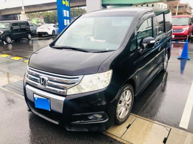 HONDA STEPWAGON SPADA 2011