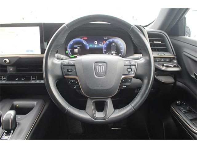 TOYOTA CROWN CROSSOVER 2022