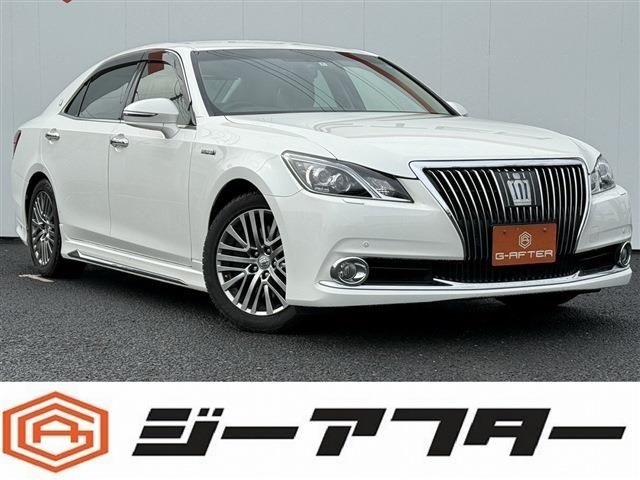 TOYOTA CROWN MAJESTA HYBRID 2014