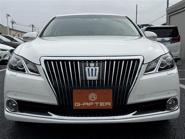 TOYOTA CROWN MAJESTA HYBRID 2014